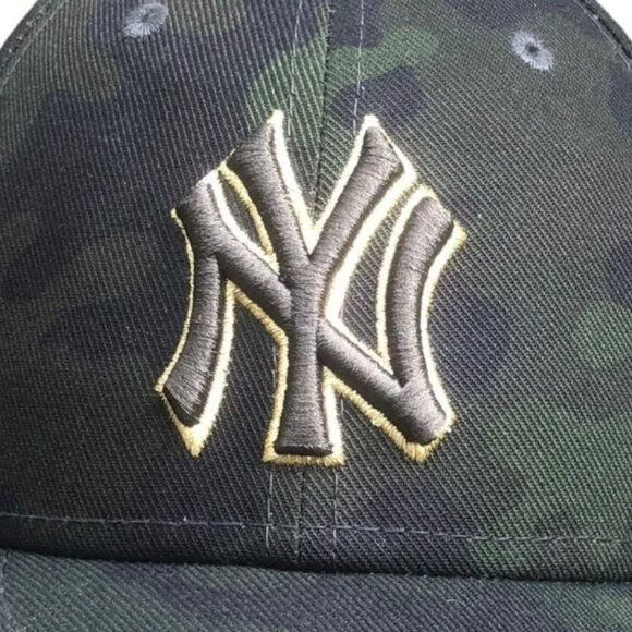 New Era 59Fifty New York Yankees Military Green Camo Fitted Hat 7 1/8 - Picture 2 of 10
